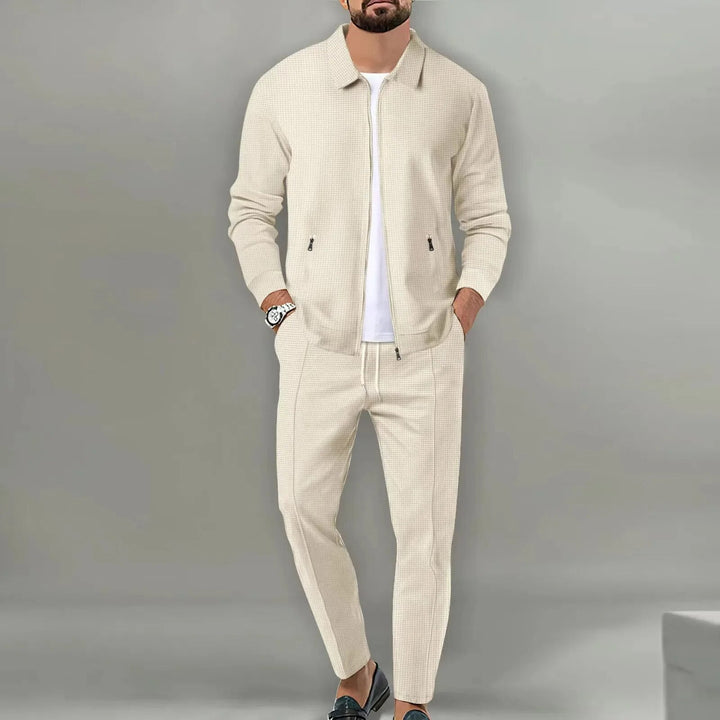 Modern men's suit with maximum comfort