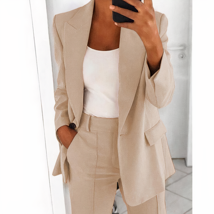 Women's - Blazer Set - Jacket and Trousers - Stylish and Versatile Outfit - Perfect for Any Occasion