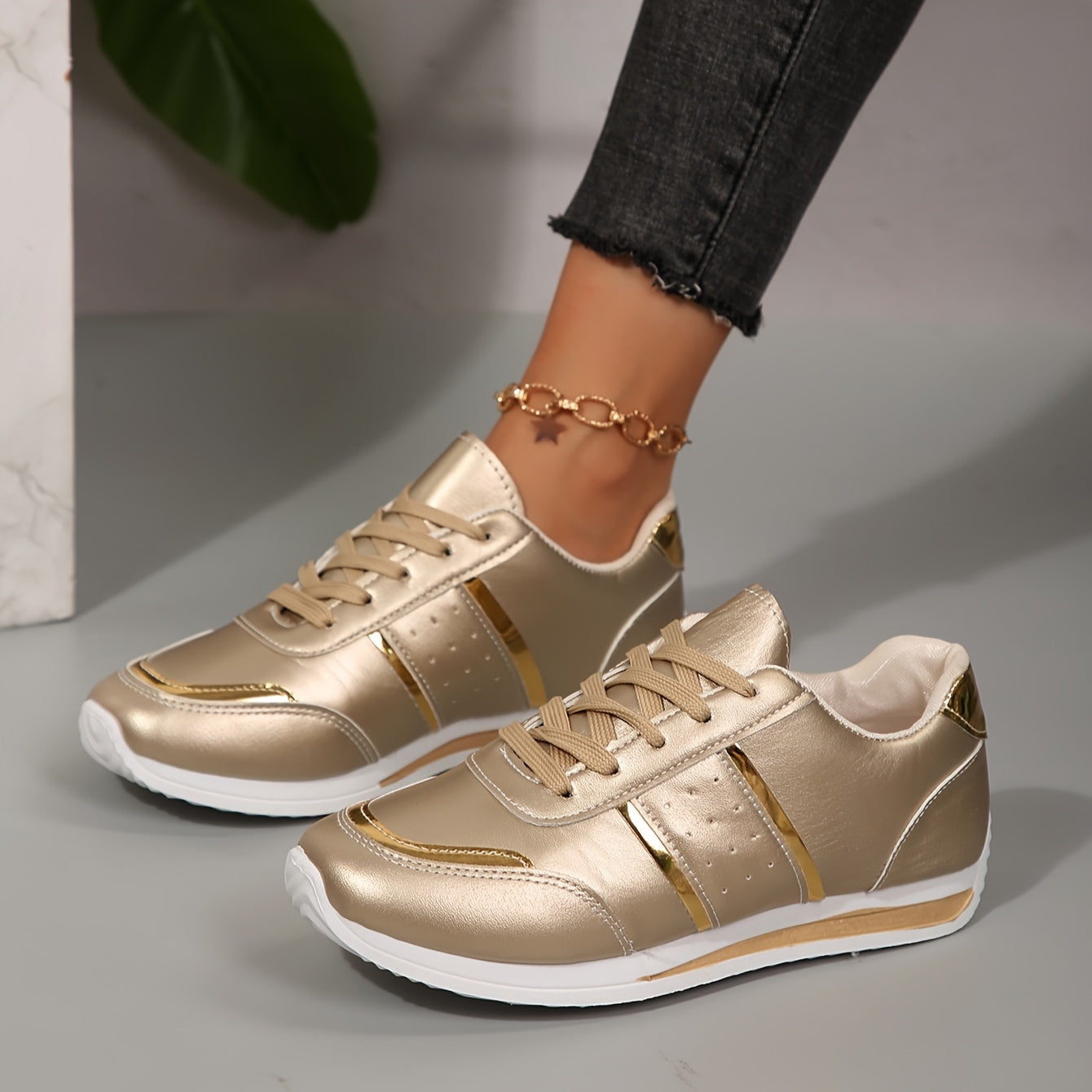 Sophie | Shiny lightweight women's trainers