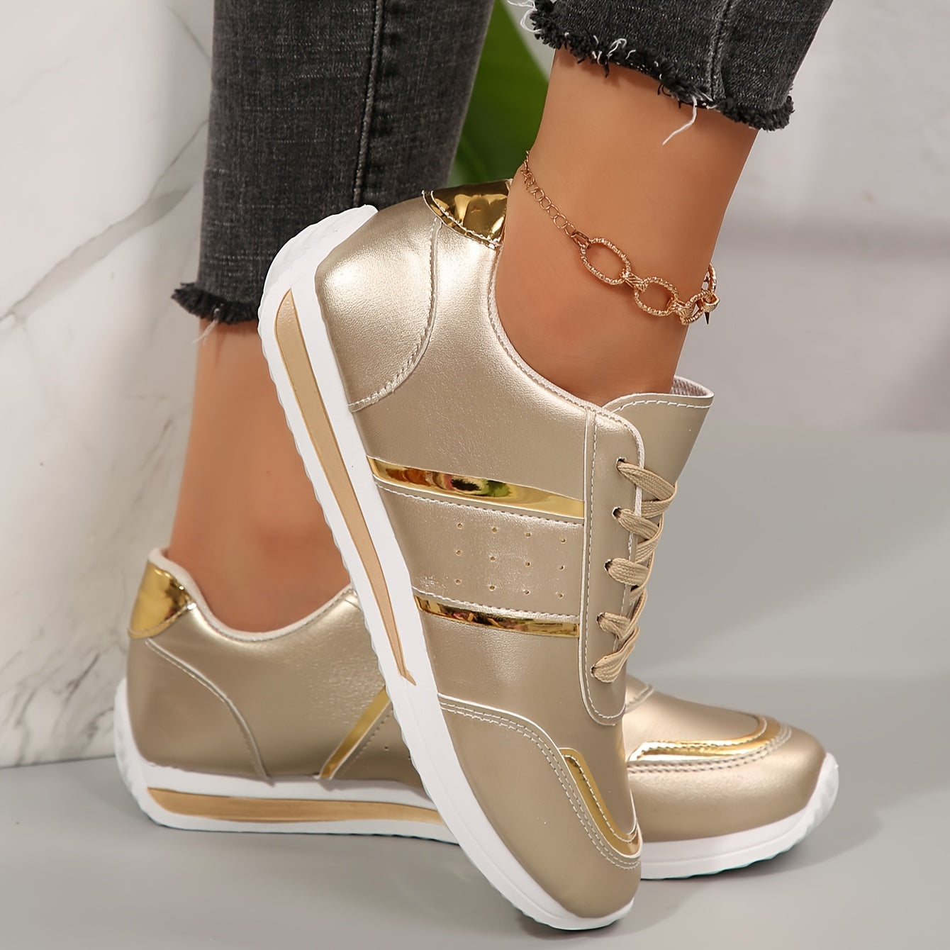 Sophie | Shiny lightweight women's trainers