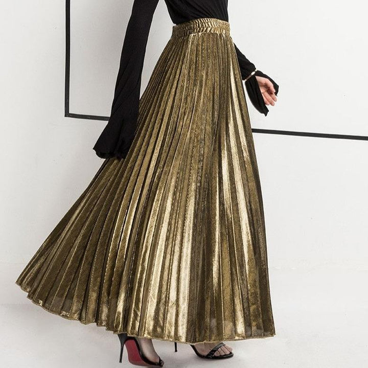 Chic maxi skirt in shiny material