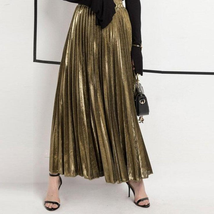 Chic maxi skirt in shiny material