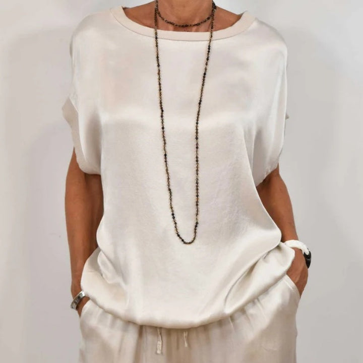 Women's - Two-Piece Set - Stylish and Comfortable - Perfect for Any Occasion - Trendy Outfit for Women