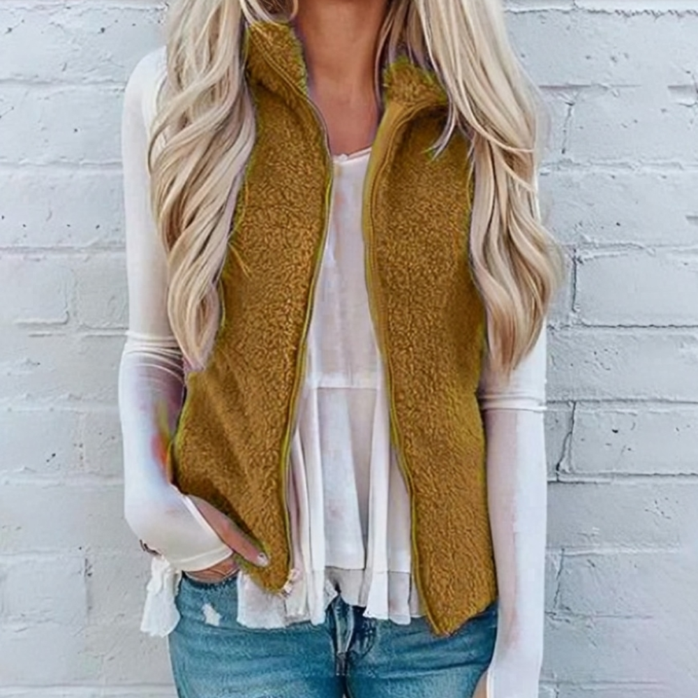 Women's - Cosy Zip Waistcoat - Stylish Comfort