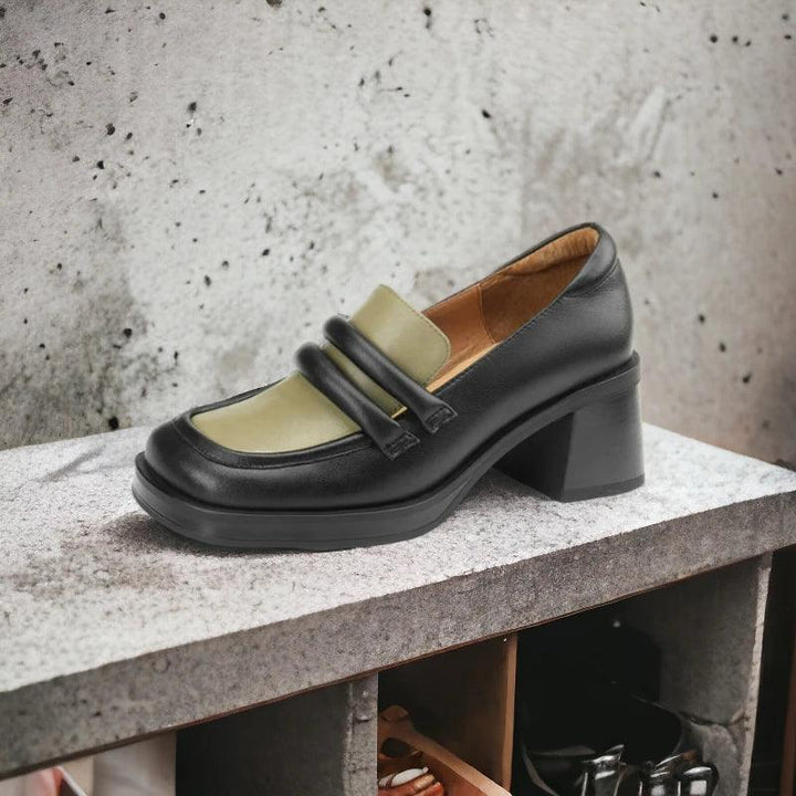 Retro loafers with block heel