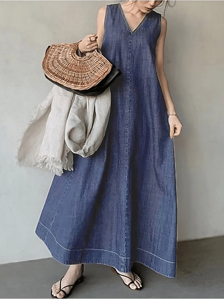 Denim dress with V-neckline