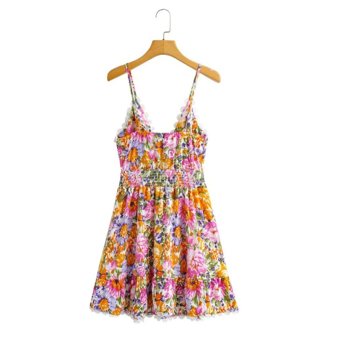 Floral summer dress with lace trim