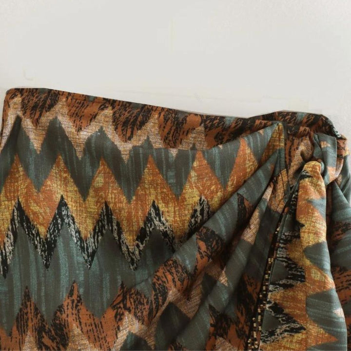 Wrap skirt with zigzag pattern