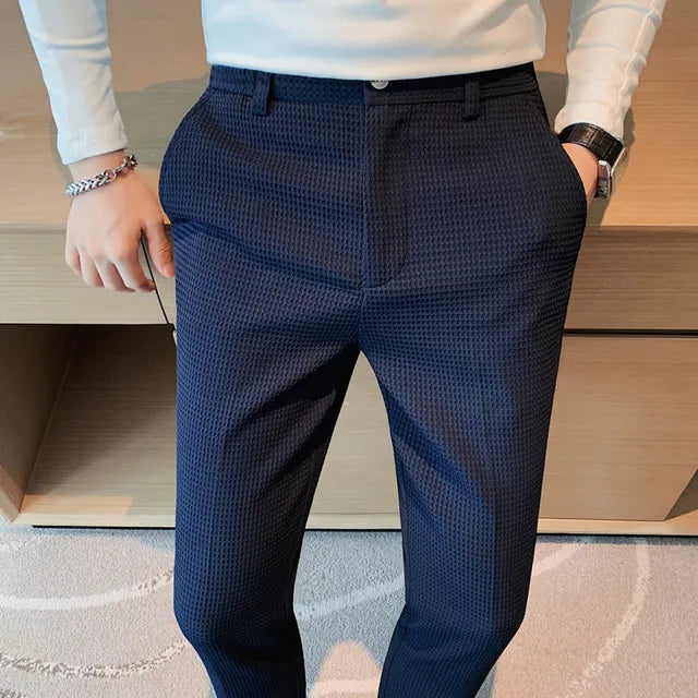 Slim-fit trousers with a subtle checked pattern