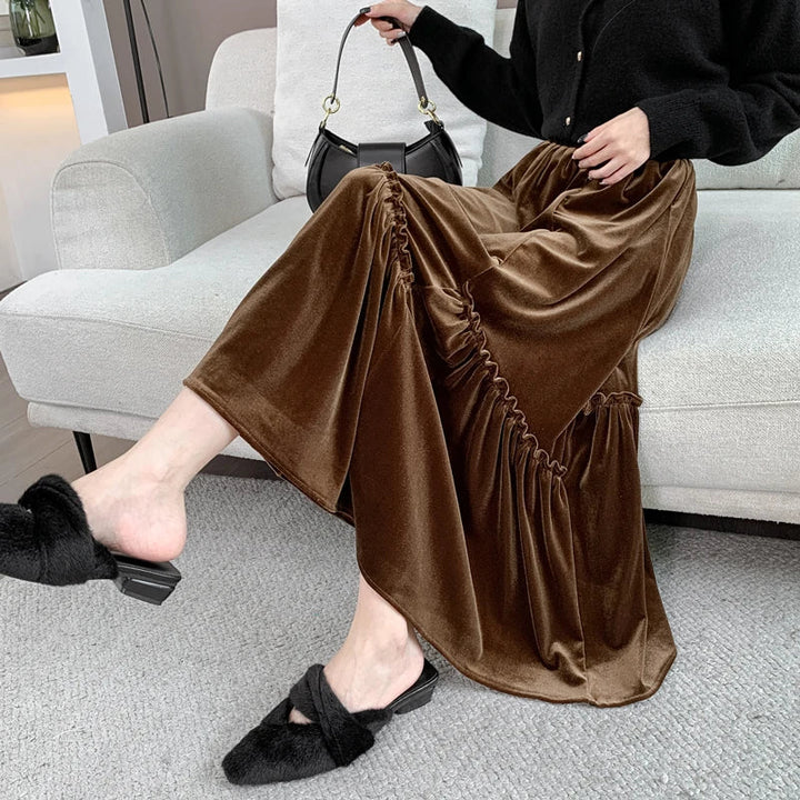 Velvet skirt with high waist and frill trim