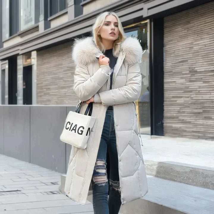 Stylish Italian coat with faux fur