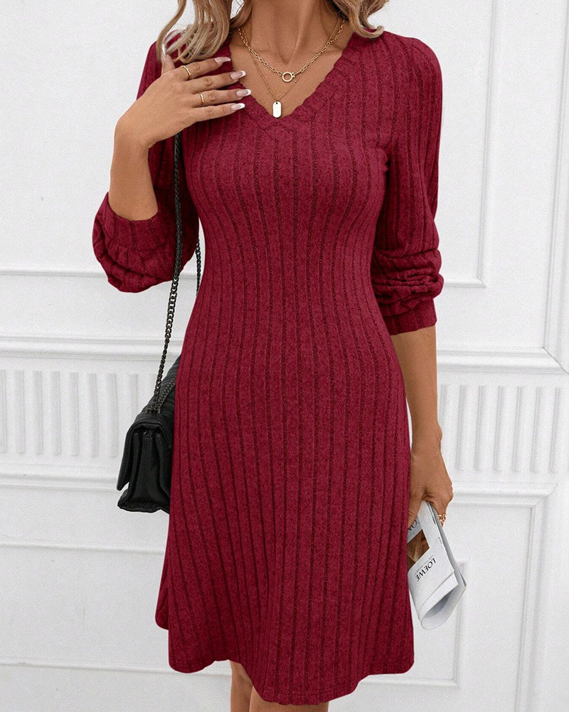 Ribbed dress with V-neckline