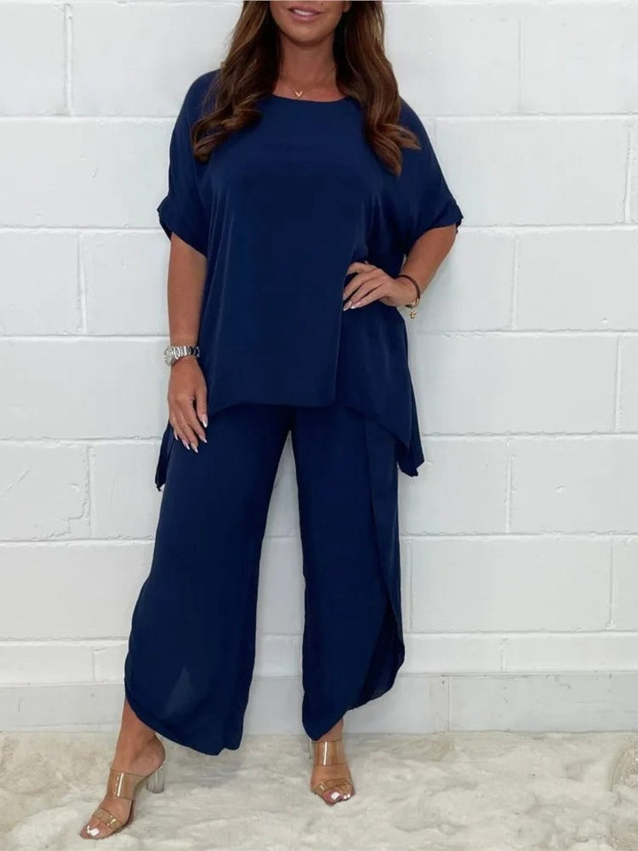 Oversize blouse and wide-leg trousers set for women