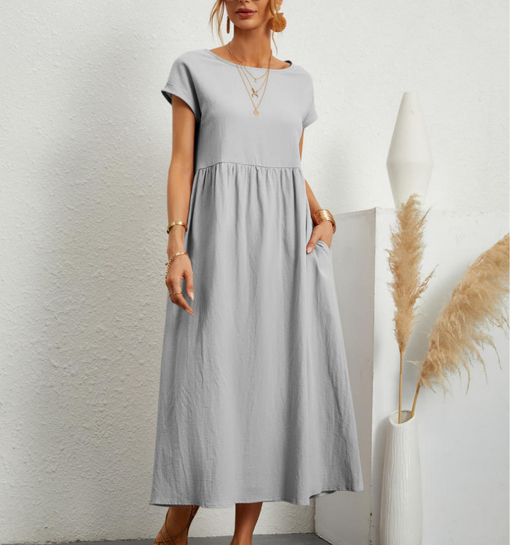 Casual, loose summer dress with pockets