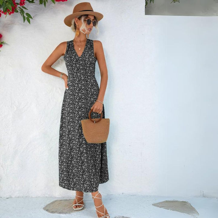 Maxi dress with monochrome print