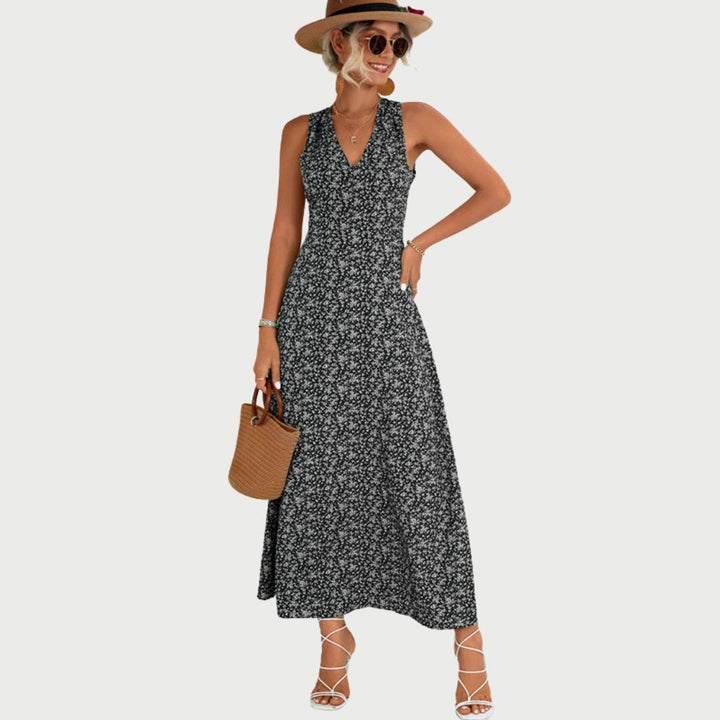 Maxi dress with monochrome print