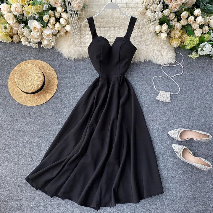 Sleeveless A-line evening dress with sweetheart neckline