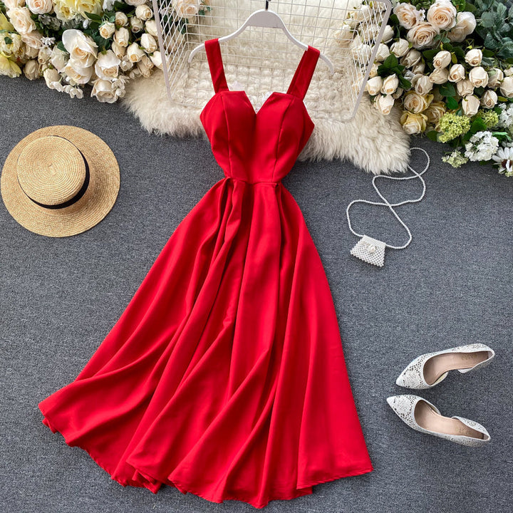 Sleeveless A-line evening dress with sweetheart neckline