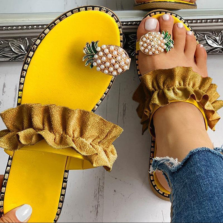 Ruffled sandals with pineapple detail