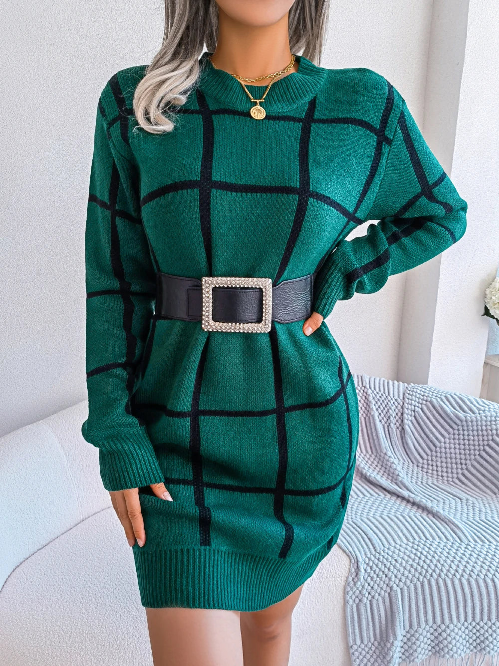 Chic chequered long-sleeved dress