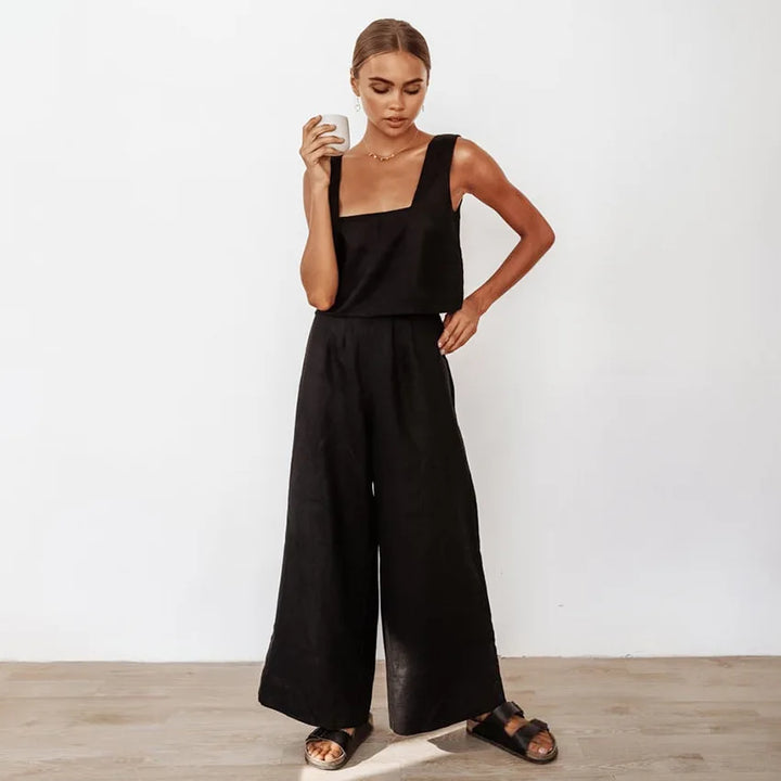 Flowing wide trousers with matching tank top