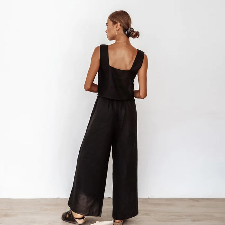 Flowing wide trousers with matching tank top