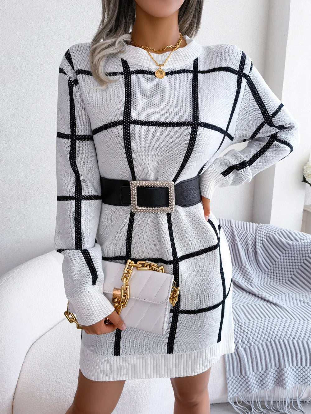 Chic chequered long-sleeved dress