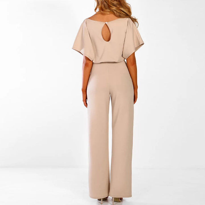 Simple and chic jumpsuit