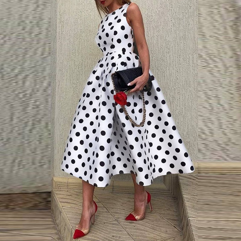 Midi dress with polka dot pattern