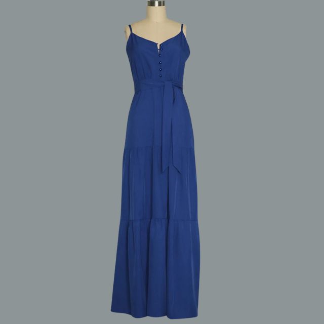 Buttoned maxi dress with V-neck and belt