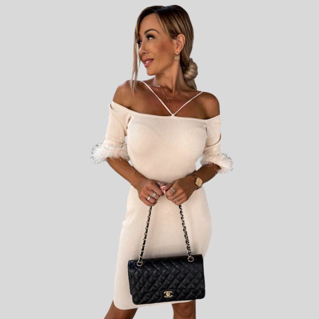 Off-the-shoulder ribbed dress with feather trim