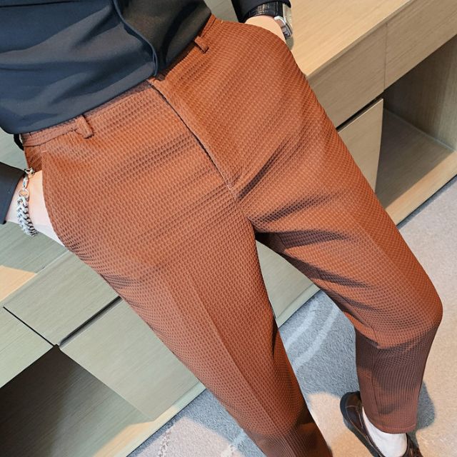 Slim-fit trousers with a subtle checked pattern