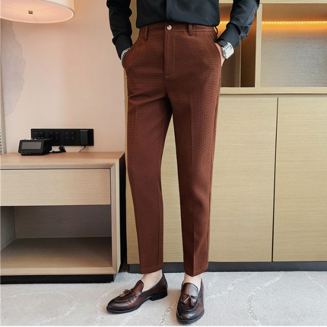 Slim-fit trousers with a subtle checked pattern