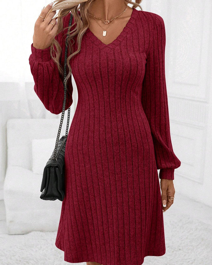 Ribbed dress with V-neckline