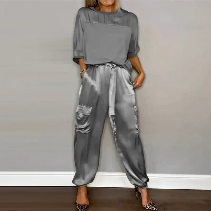 Elegant top and lace-up trousers set for women