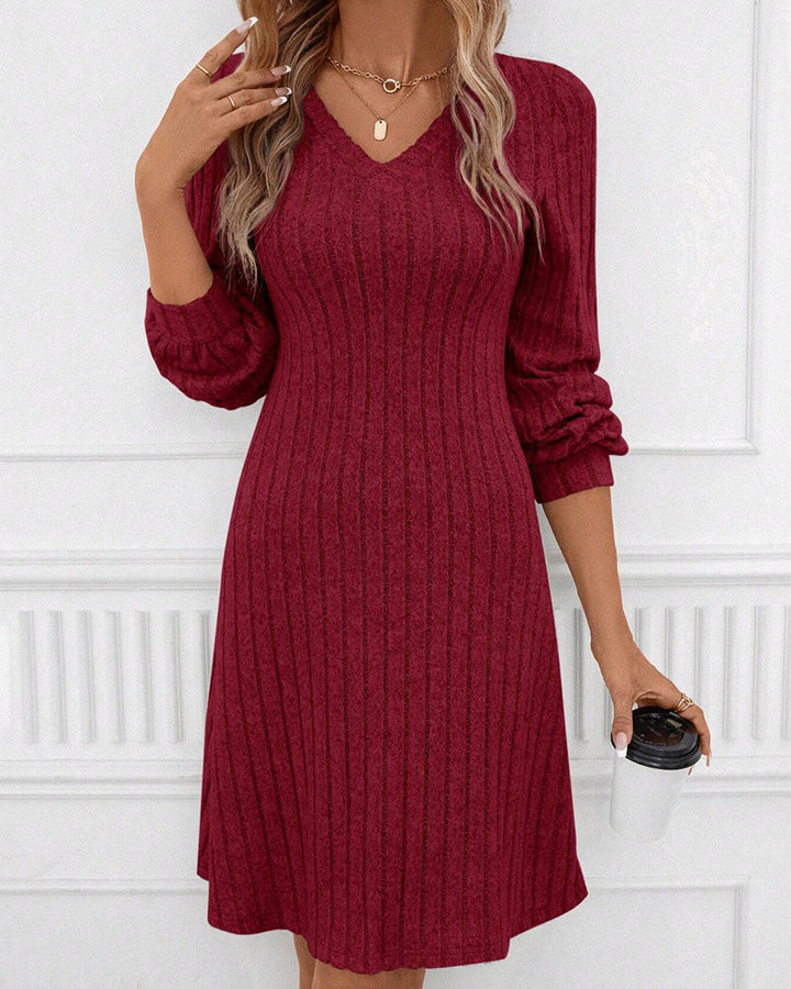 Ribbed dress with V-neckline