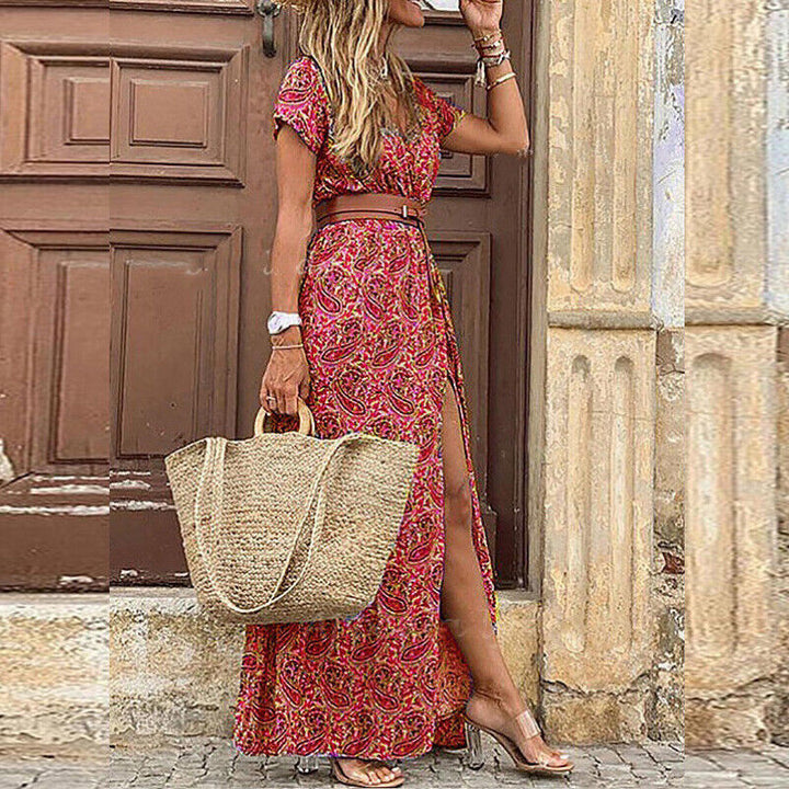 V-neck maxi dress with short floral pattern